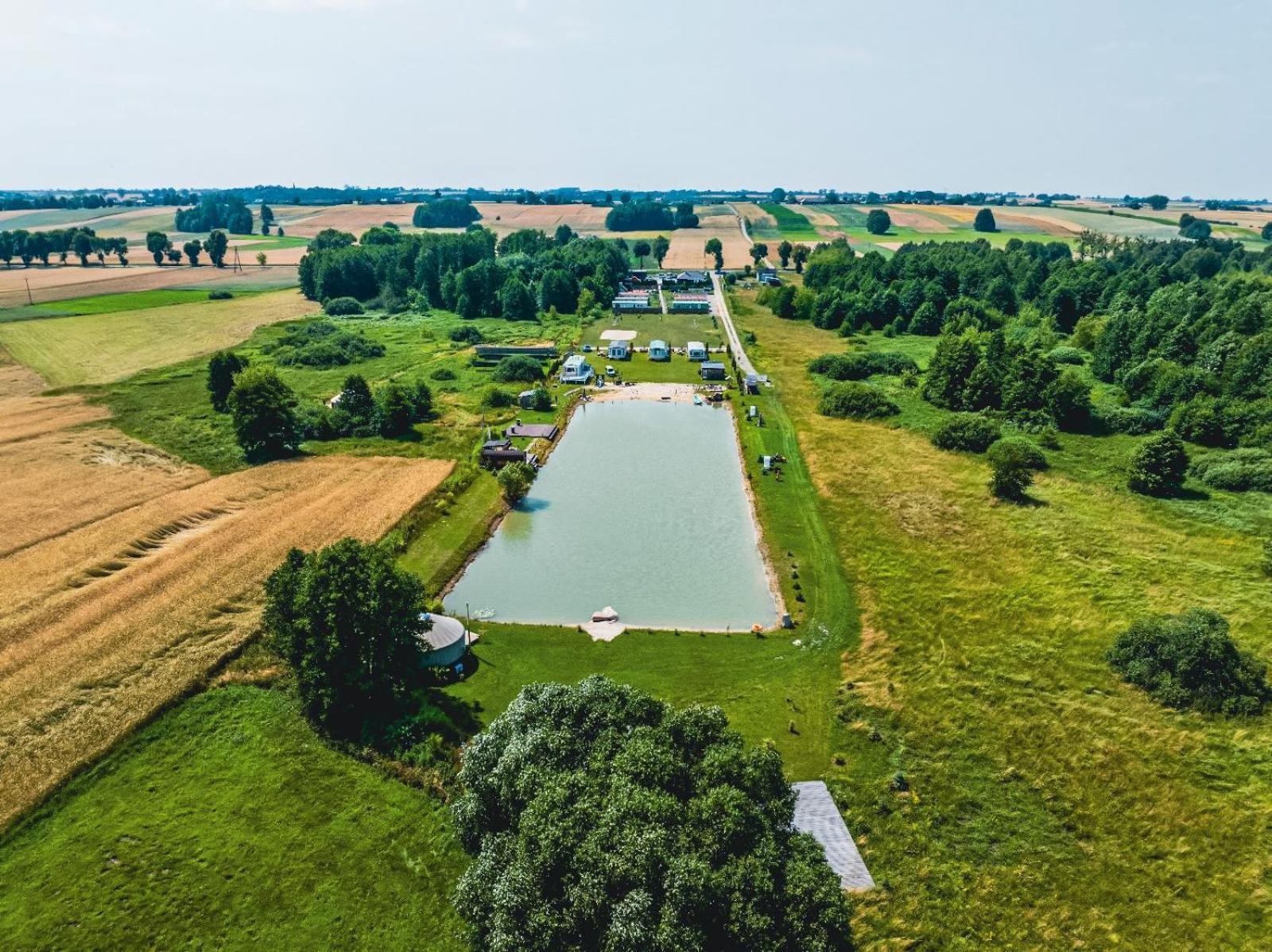Jurty Glamping Hotel Gostynin Exterior photo