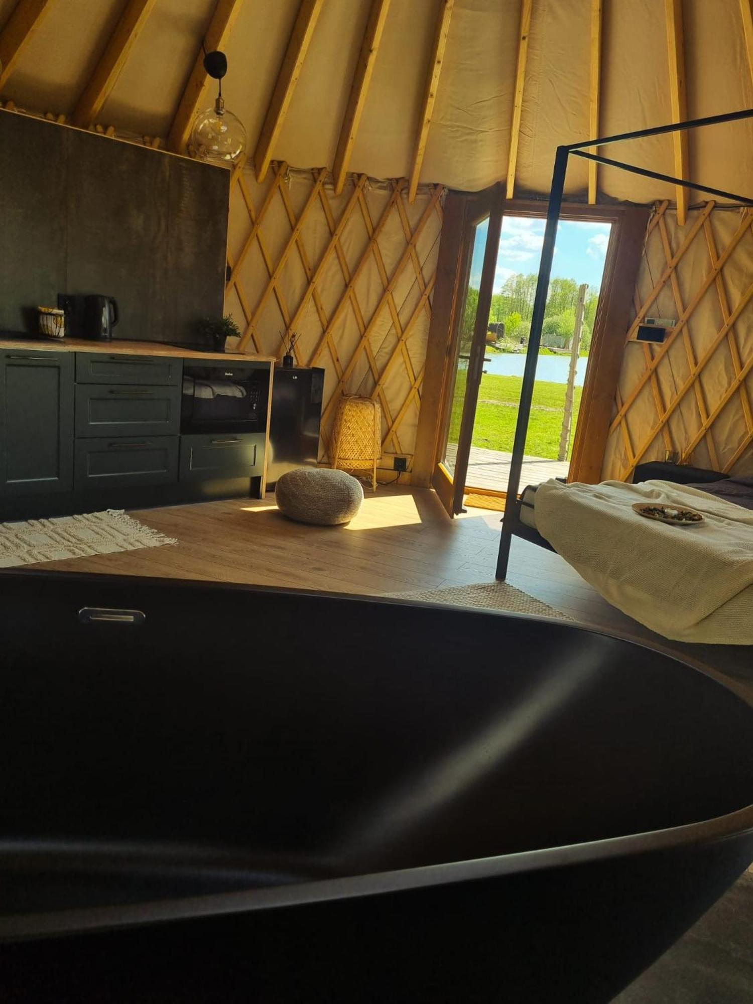 Jurty Glamping Hotel Gostynin Exterior photo