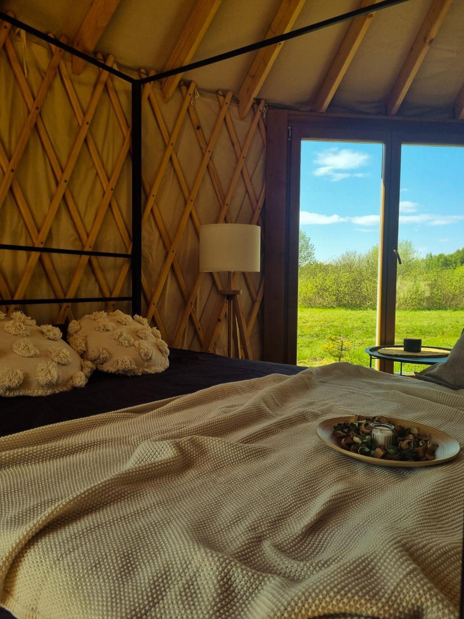 Jurty Glamping Hotel Gostynin Exterior photo