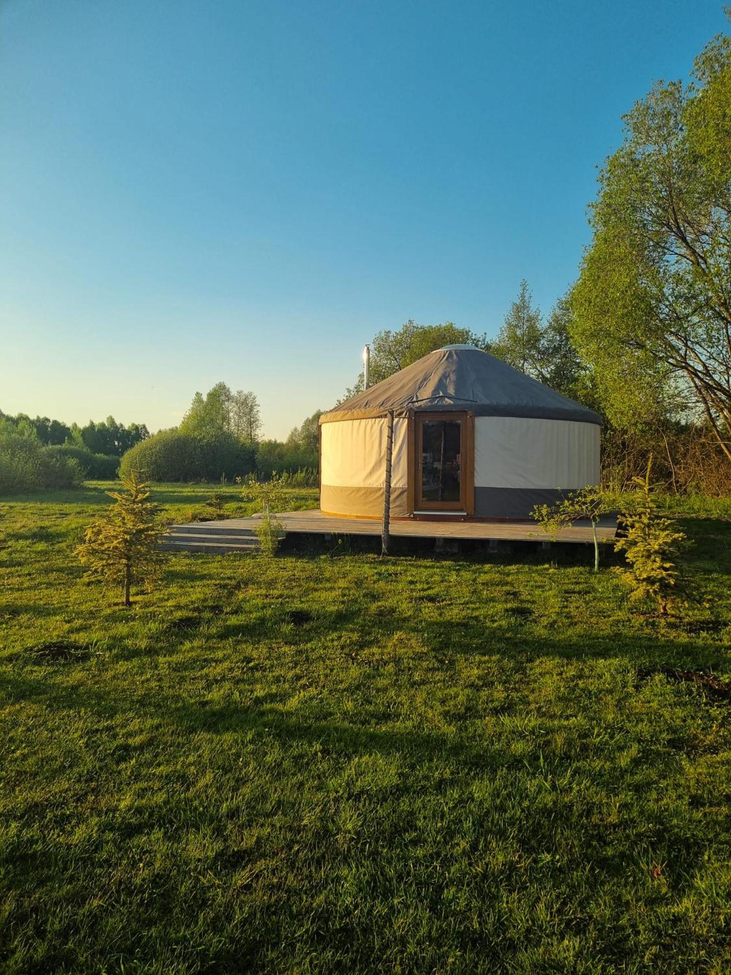 Jurty Glamping Hotel Gostynin Exterior photo